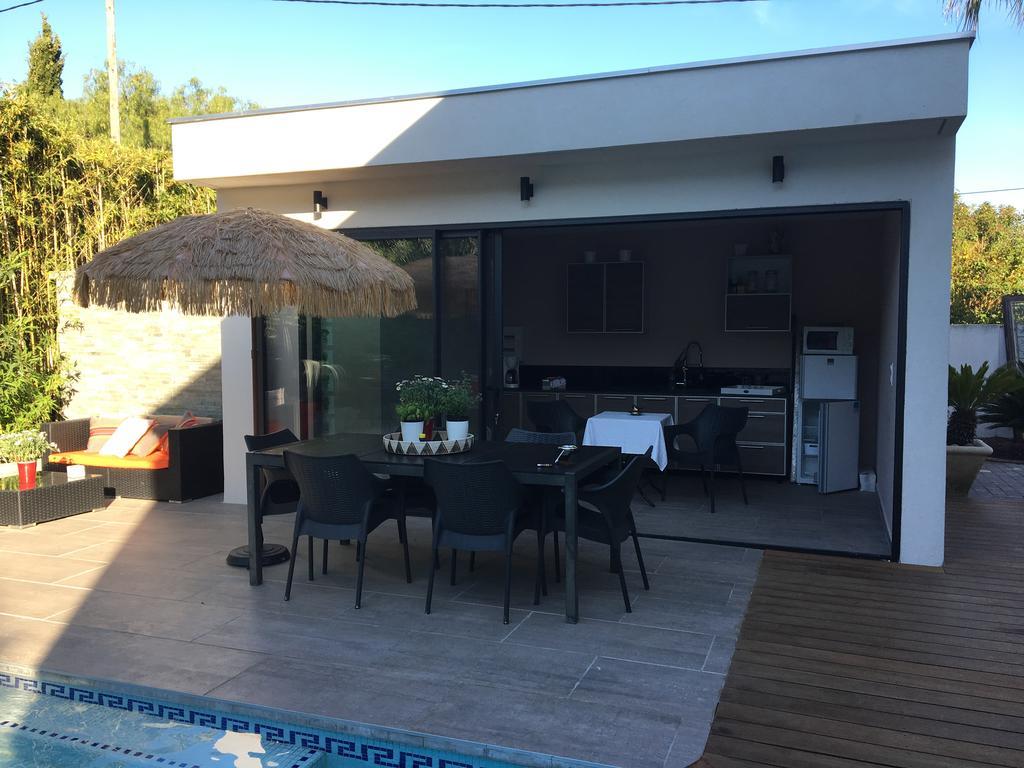 La Villa Blanche Sanary-sur-Mer Bagian luar foto